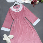 Nouvelle Pyjama Longue Tendance – Finition Luxe & Style Elégant Modèle 1 Nouvelle Pyjama Longue Tendance – Finition Luxe & Style Elégant Modèle 1